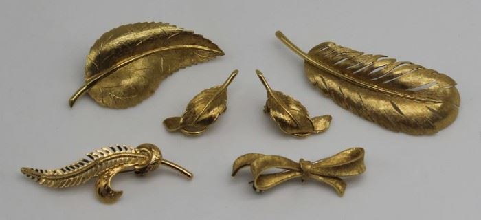 JEWELRY kt Gold Feather and Leaf Grouping