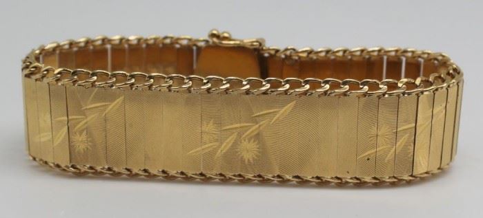 JEWELRY Spanish kt Gold Etched Bracelet