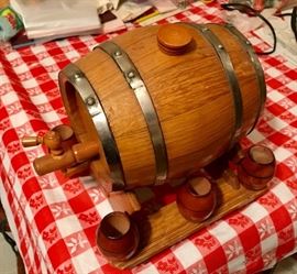 Liquor barrel