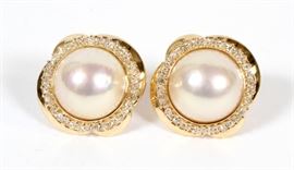 1.40CT SINGLE CUT DIAMOND MABE PEARL EARRINGS, 14KT GOLD, 10.2 GRAMS, DIA 1"
Lot # 2222 