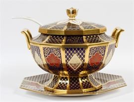 CAVERSWALL ENGLAND PORCELAIN SOUP TUREEN AND TRAY H 9.5" W 12"
Lot # 1165 