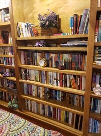 approx 1,000 books just for you.  Popular romance novels, christian books, Bibles, cookbooks, top-selling authors and so much more.  Love to read?  Better then a library!