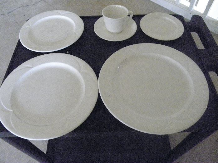 Steelite Bianca restaurant ware  *******$6 per 6 peice place setting******** Call Now for immediate appointment.  (760) 975-5483    (760) 445-8571