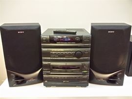 Sony Lbt-d560 Compact Hi-fi Stereo System, 5CDs,   2 cassette decks, AM/FM, speakers