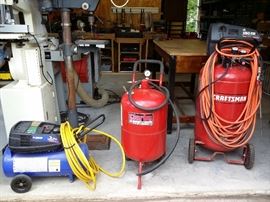 Campbell Hausfeld 2.75hp 8 gallon air compressor, Clarke 20 gallon abrasive blaster, Craftsman 33 gallon air compressor