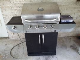 CharBroil gas grill (has been converted to natural gas)