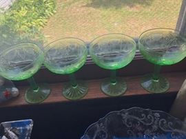 Depression champagne's in green (Princess?)