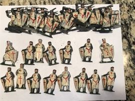 Medieval foot soldiers--quite a pile of them in lead