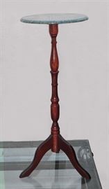 Round pedestal stand with marble top