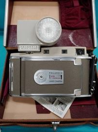 Polaroid 850 Land Camera