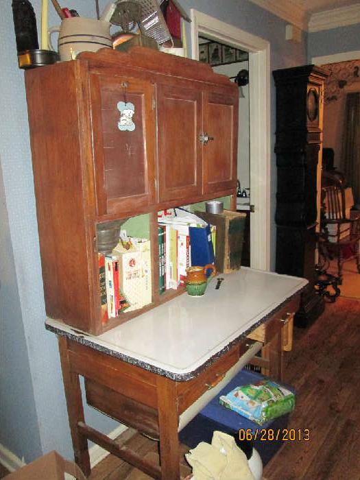 HOOSIER CABINET