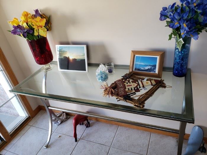 Entry table, floral, decor