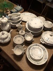 Hosting Thanksgiving??? Shut Uncle Merle up of his criticisms with this china set!!