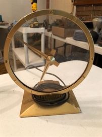 Kinda cool old clock....whatever it is. Guess it's a Mystery... ; )