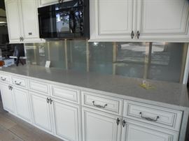 Signature Pearl 103" - Ceasarstone Countertop.