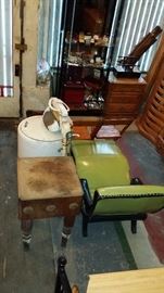 Butcher block
Lounge chair
Wringer washing machine