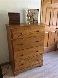 Handcrafted chest of drawers