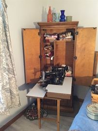 Singer 380 space saver sewing table cabinet