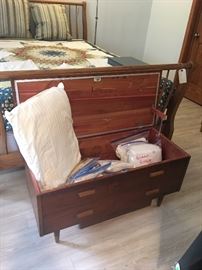 Lane Cedar Chest