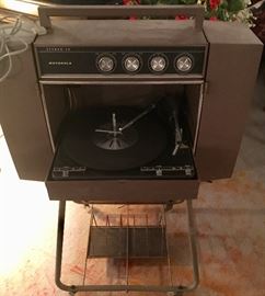 Vintage Motorola Turntable w/ speakers & Stands