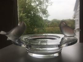 Lalique bird bath bowl with 2 birds on rim. 