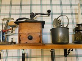 country store primitive collectibles