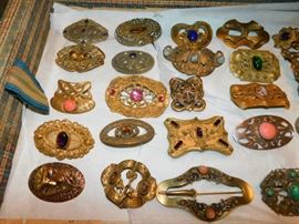vintage brooches