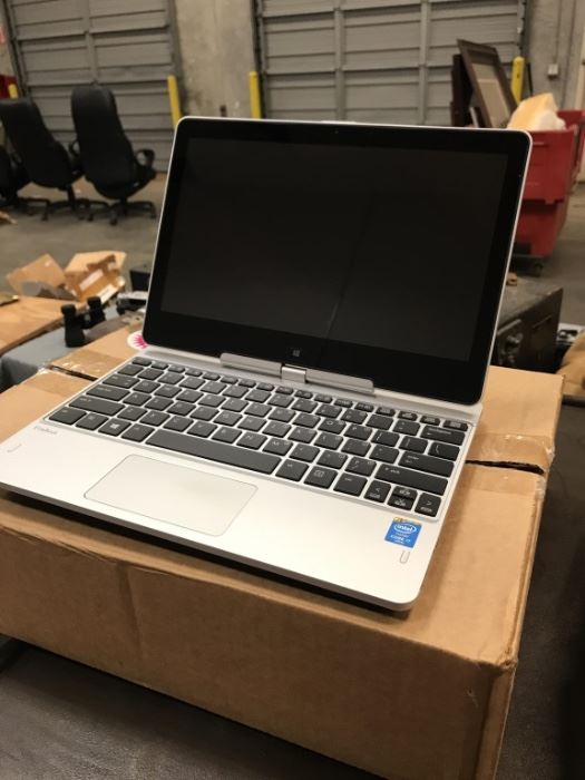 Apple 15" Laptop