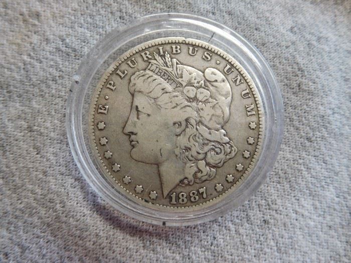 1887 -o Morgan Silver Dollar