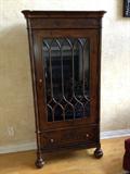 Lovely display cabinet