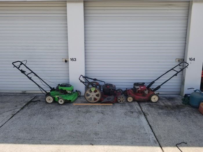 
Set of 3 Briggs & Stratton and Lawn-Boy Lawnmowers      https://ctbids.com/#!/description/share/50446