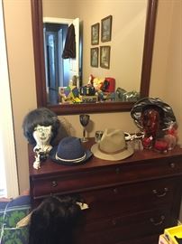 Mahogany Chest of Drawers 
Matching Mahogany Mirror