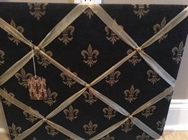 Sweet Fleur de Lis Bulletin Board