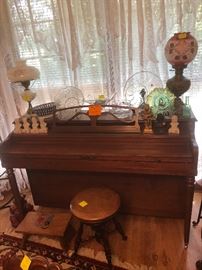 antique lamp, Henry Miller piano, antique piano bench