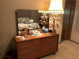 Vintage Kroehler Dresser