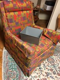 GREAT Mid-Century chair