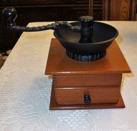 OLDE THOMPSON COFFEE GRINDER