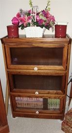 SMALL BARRISTER BOOKCASE - VERY SWEET!