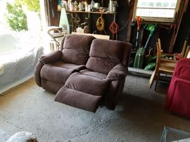 Dual electric reclining love seat
