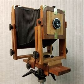 Large format bellows camera and lens