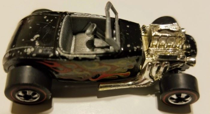 Hot Wheels 1975 Hot Rod Black with Flames Ford Roadster Marked: Hot Wheels Mattel 1975 U.S. and Foreign Patented Canada 1973