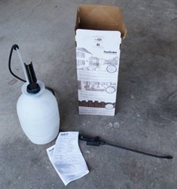 Hudson Deck Sprayer 1 Gallon  In Box