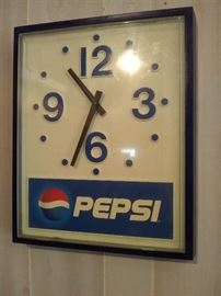 Vintage Pepsi advertising wall clock battery operated, slight condition issue still nice and working