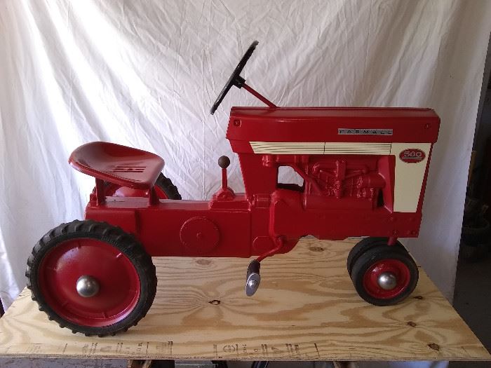 Vintage 1950's Pedal Tractor Farmall 560 restored 