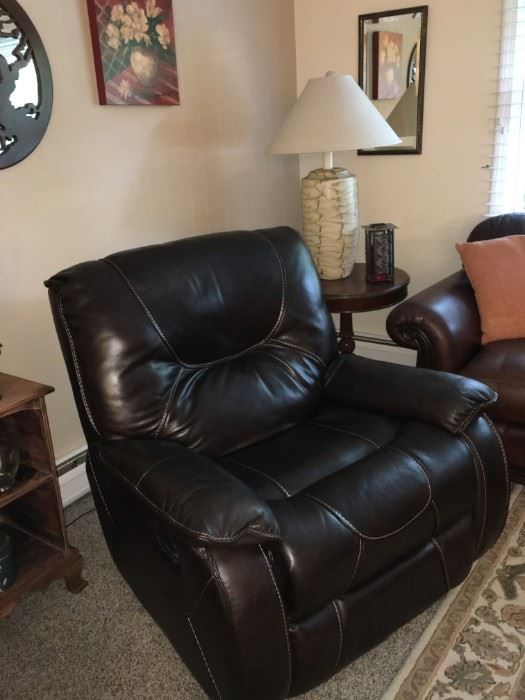 Leather recliner (to die for!)