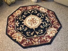 Octagonal rug
