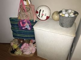 Dolls, hamper