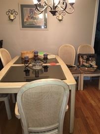 Thomasville Dining room table + chairs