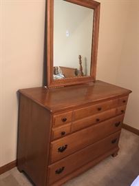 Dresser & mirror 