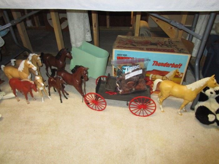 Vintage wagon, horse set, bag full of accessories, vintage plastic horses